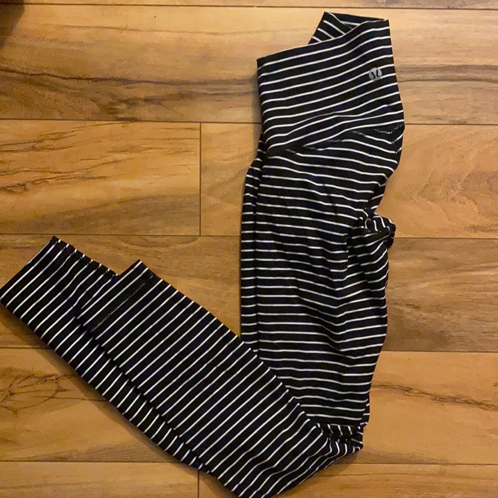 Lululemon wunder under